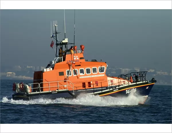 Trent class lifeboat Windsor Runner 14-06 ON 1204