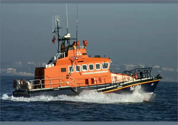 Trent class lifeboat Windsor Runner 14-06 ON 1204