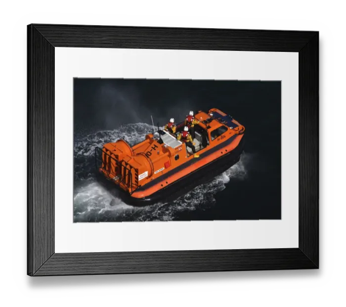 Framed Print : Hovercraft H-004 during a training exercise off Old Harry Rocks