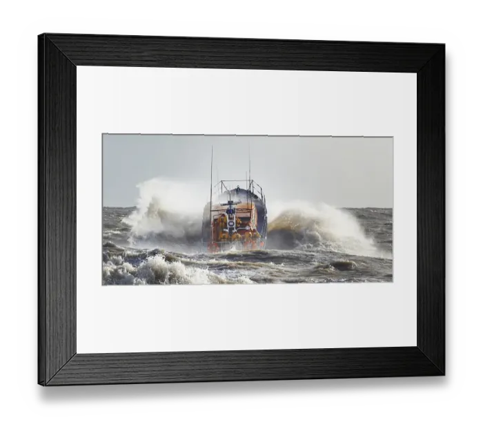 Framed Print : Aldeburgh Mersey class lifeboat ON 1193 Freddie Cooper 12-34 launching into NE gale 8. rough sea spray large waves