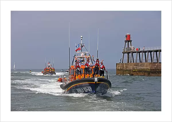 Whitby lifeboat arrival