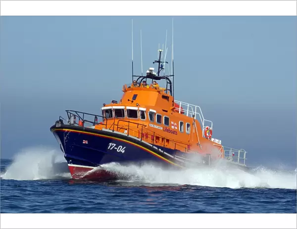 St Peter Port severn class lifeboat Spirit of Guernsey 17-04 arrives from Sark
