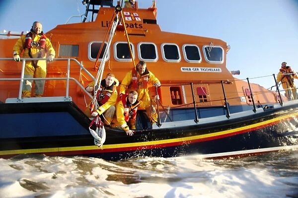 Arklow Trent class lifeboat Ger Tigchelaar 14-19 and crew