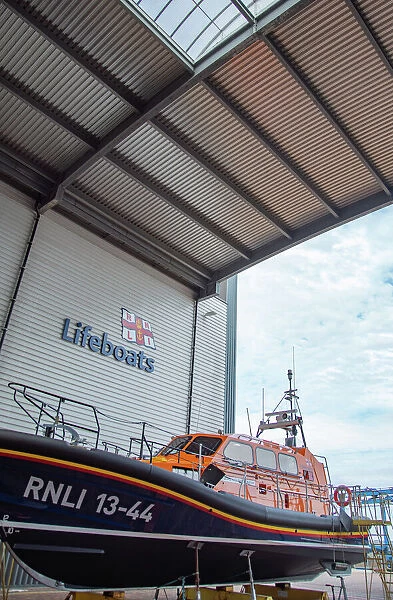 Legacy Lifeboat. Great Yarmouth and Gorleston Shannon 13-44