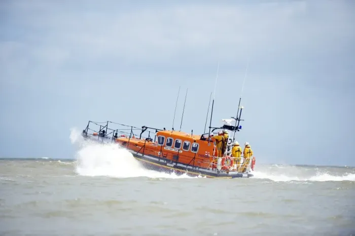 Framed Print : Relief Mersey class lifeboat Mary Margaret 12-28 at Eastbourne. Lifeboat moving from right to left, crew at the stern Framed Print : Relief Mersey class lifeboat Mary Margaret 12-28 at Eastbourne. Lifeboat moving from right to left, crew at the stern