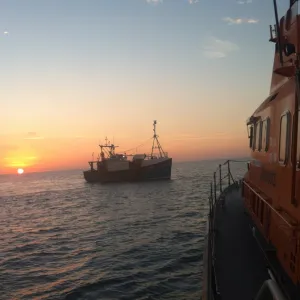 Falmouth lifeboat escorts the dismasted Polish tall ship, the Fryderyk Chopin