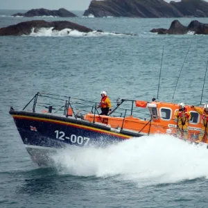 Ilfracombe Mersey class lifeboat Spirit of Derbyshire 12-007 during a demonstration at Ilfracombe Rescue Day