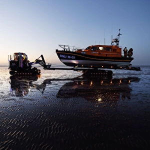 Launch and recovery exercise of the Dungeness Shannon class lifeboat The Morrell 13-02