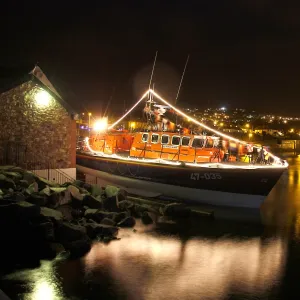 Wicklow Tyne class lifeboat ON 1153 Annie Blaker at night