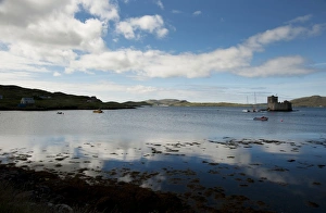 <b class=qtipBold><figcaption>Castle Bay, Barra Island</figcaption></b><br>Castle Bay, Barra Island.<br><em>© Nigel Millard</em> Castle Bay, Barra Island